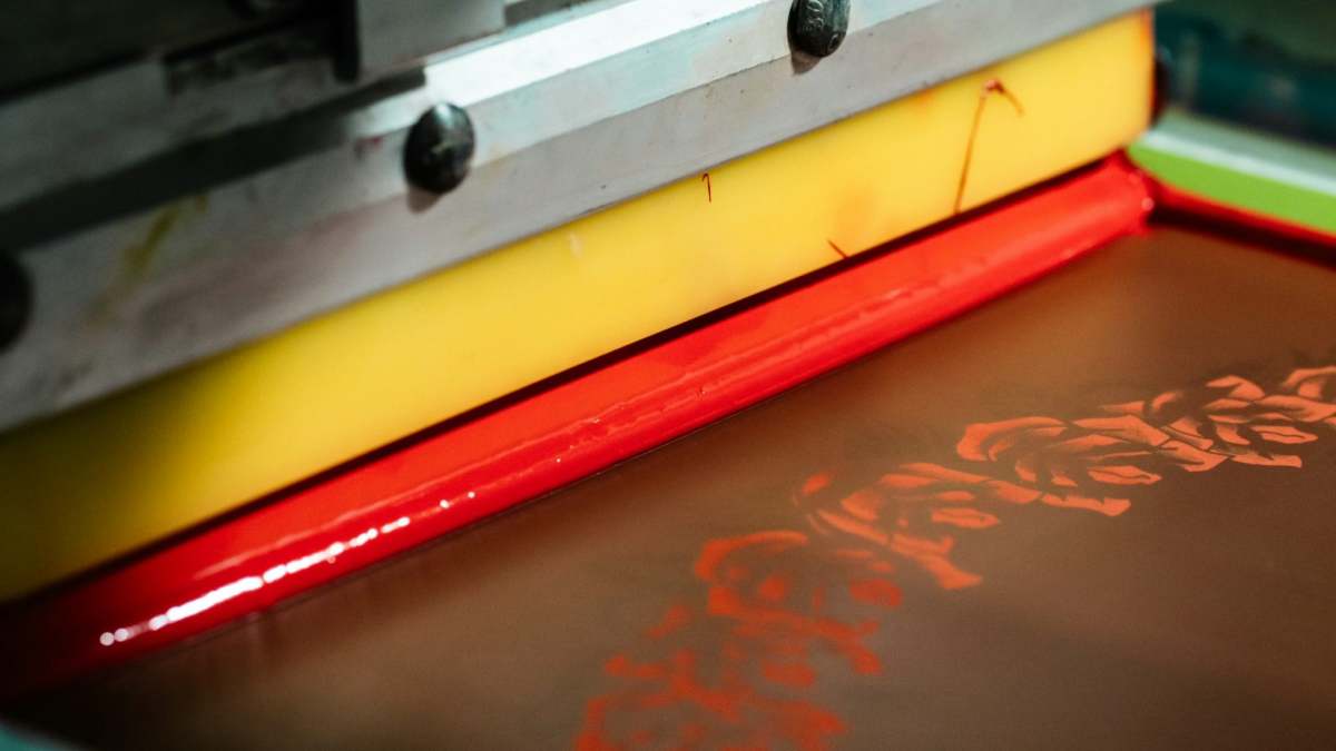 How to Fix Inconsistent Curing in High-Speed Plastisol Printing Lines